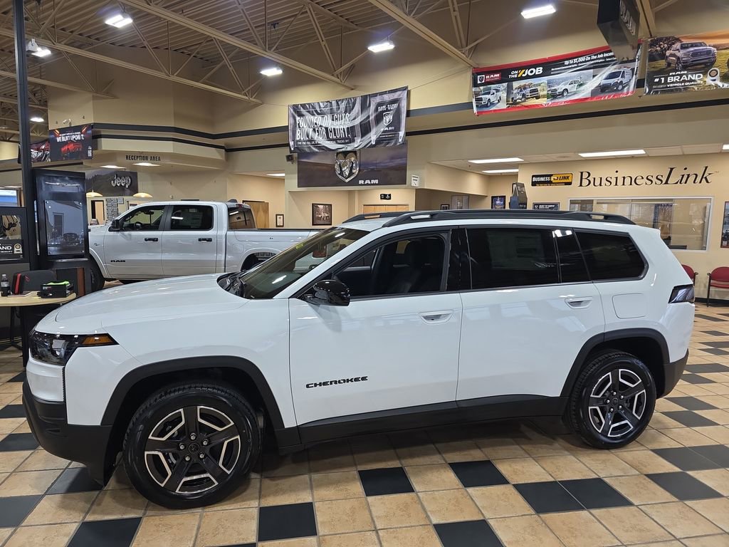 New 2026 Jeep Cherokee Laredo image 4