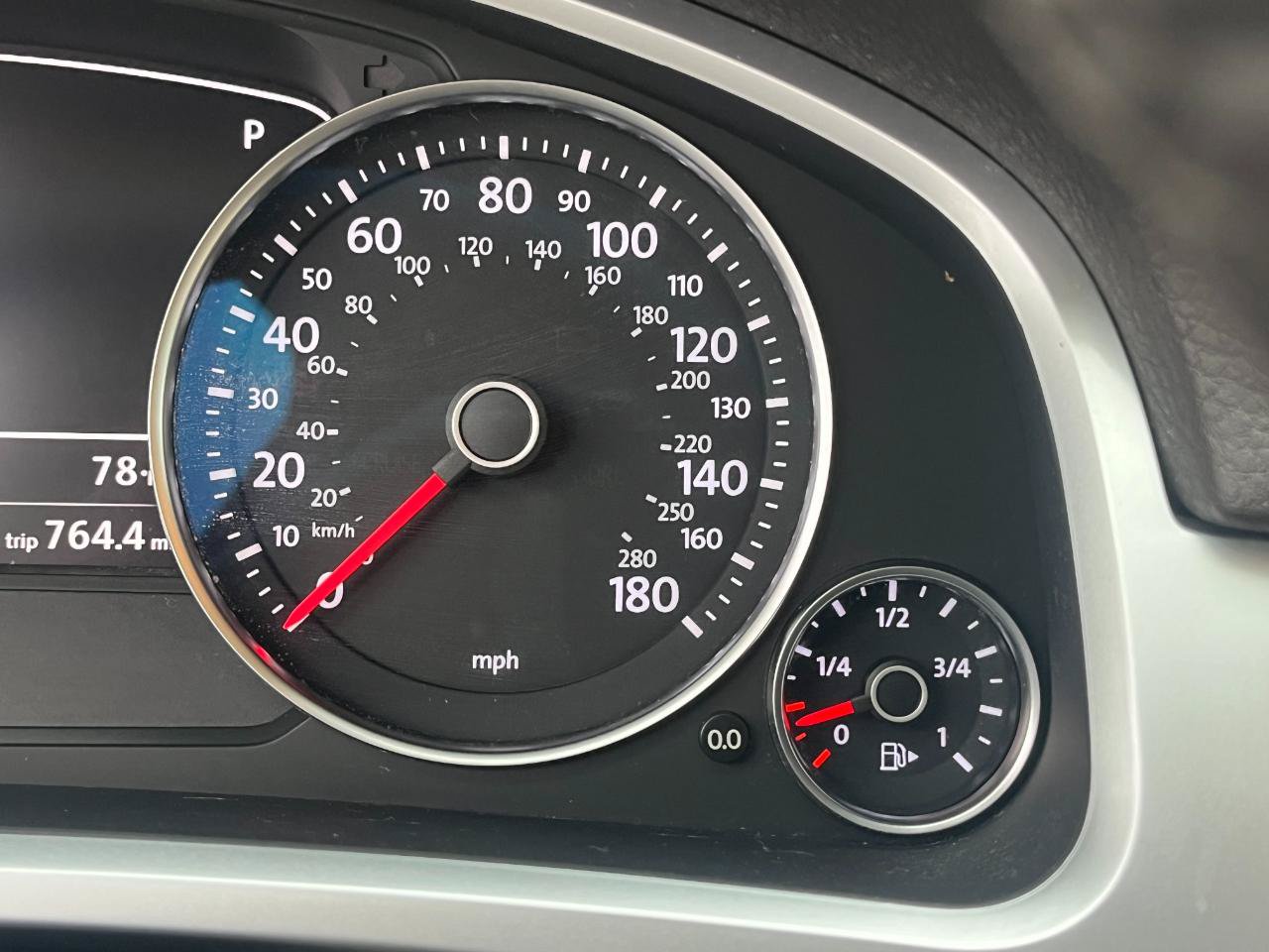 Used 2013 Volkswagen Touareg TDI AWD/4WD image 34