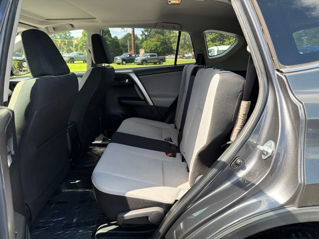 Used 2016 Toyota RAV4 XLE FWD image 12