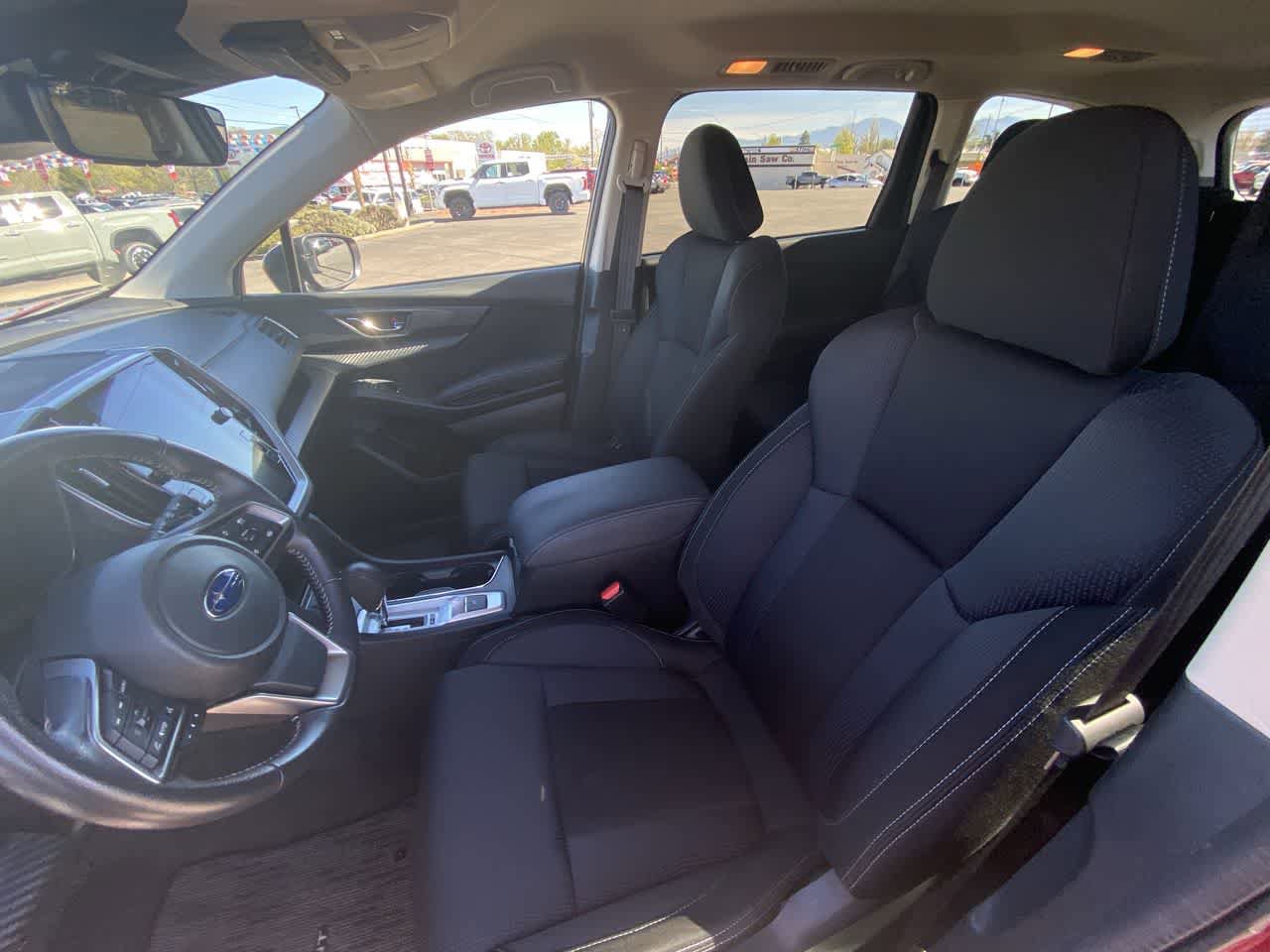 Used 2024 Subaru Ascent Premium w/ Convenience Package image 11