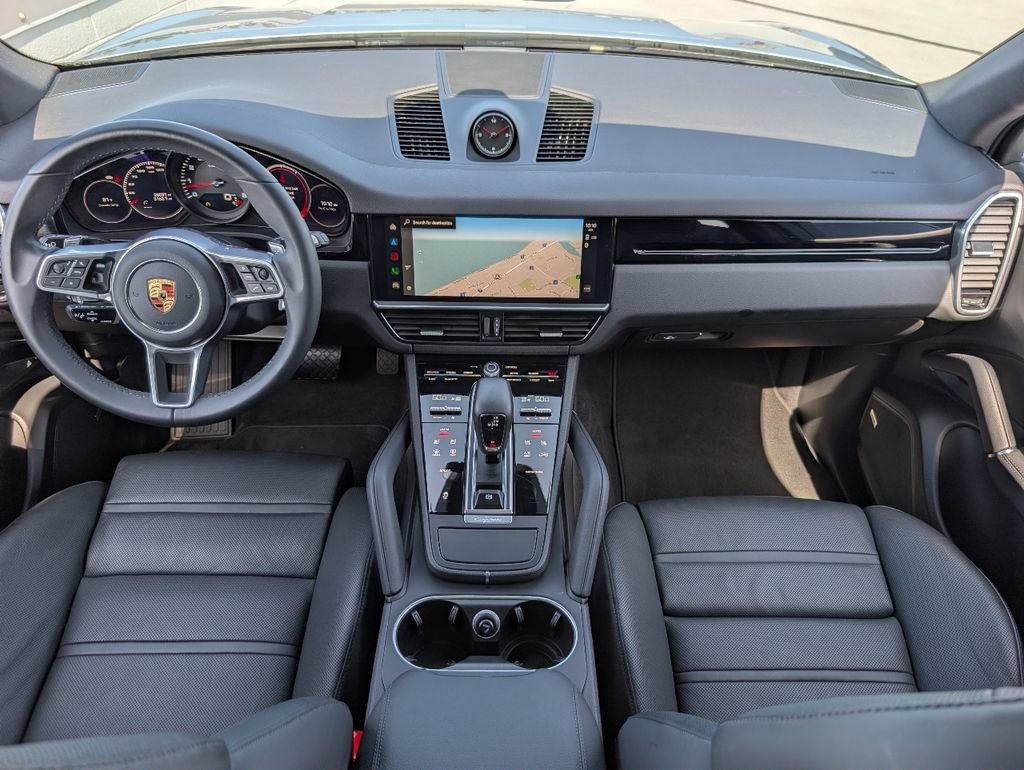 Certified 2023 Porsche Cayenne AWD/4WD image 6