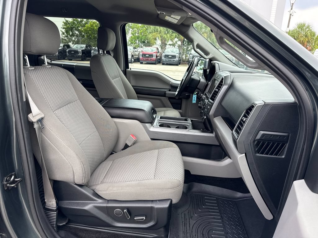 Used 2018 Ford F150 XLT w/ Equipment Group 302A Luxury AWD/4WD image 26