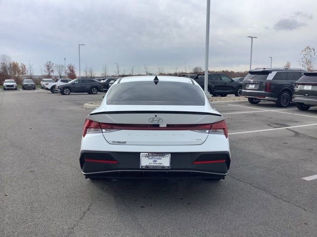 Used 2025 Hyundai Elantra SEL w/ Cargo Package FWD image 7