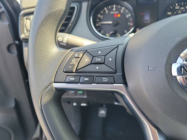 Used 2020 Nissan Rogue Sport S FWD image 21