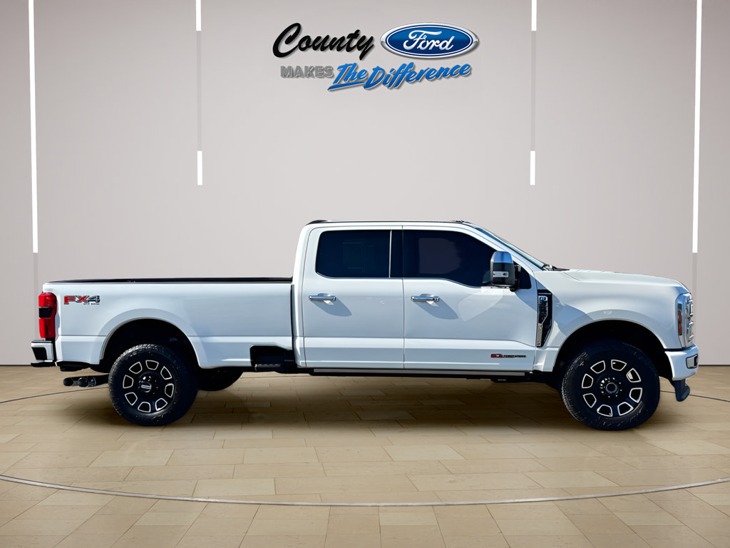 Used 2024 Ford F350 Platinum w/ FX4 Off-Road Package AWD/4WD image 8