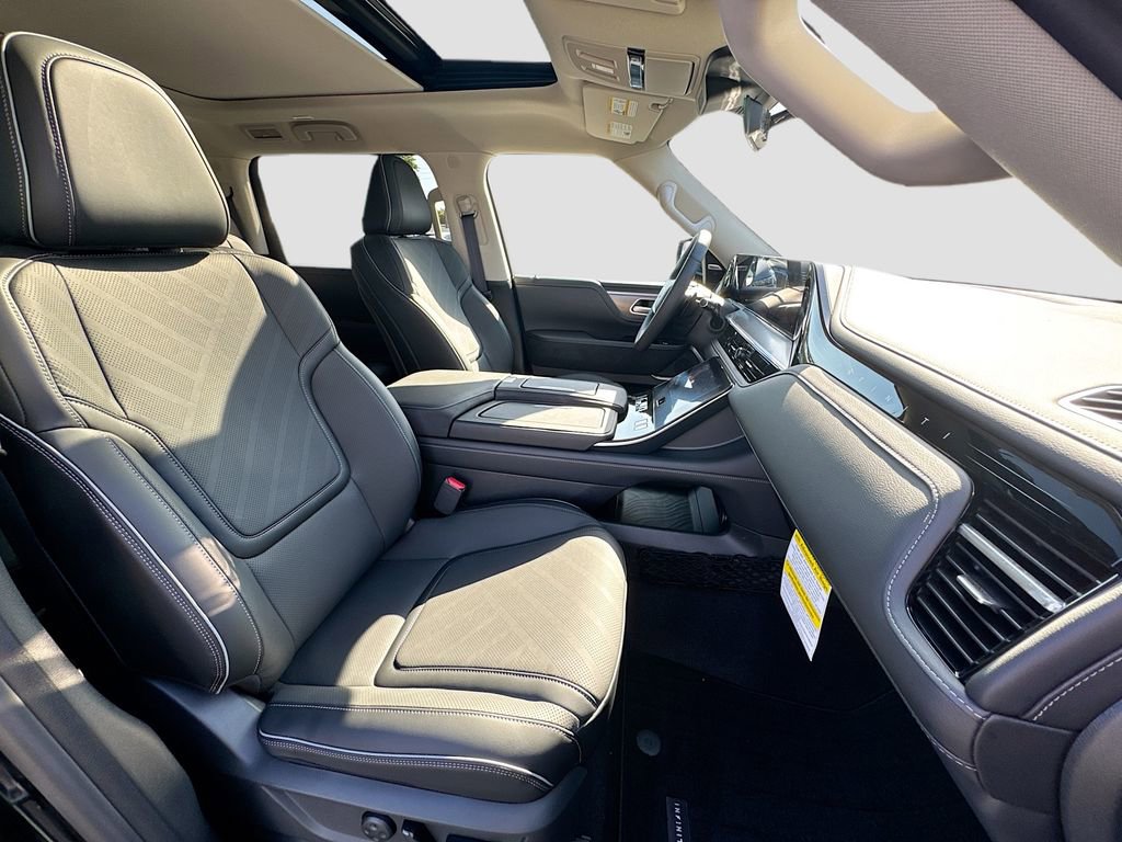 New 2026 INFINITI QX80 Luxe w/ Cargo Package RWD image 31