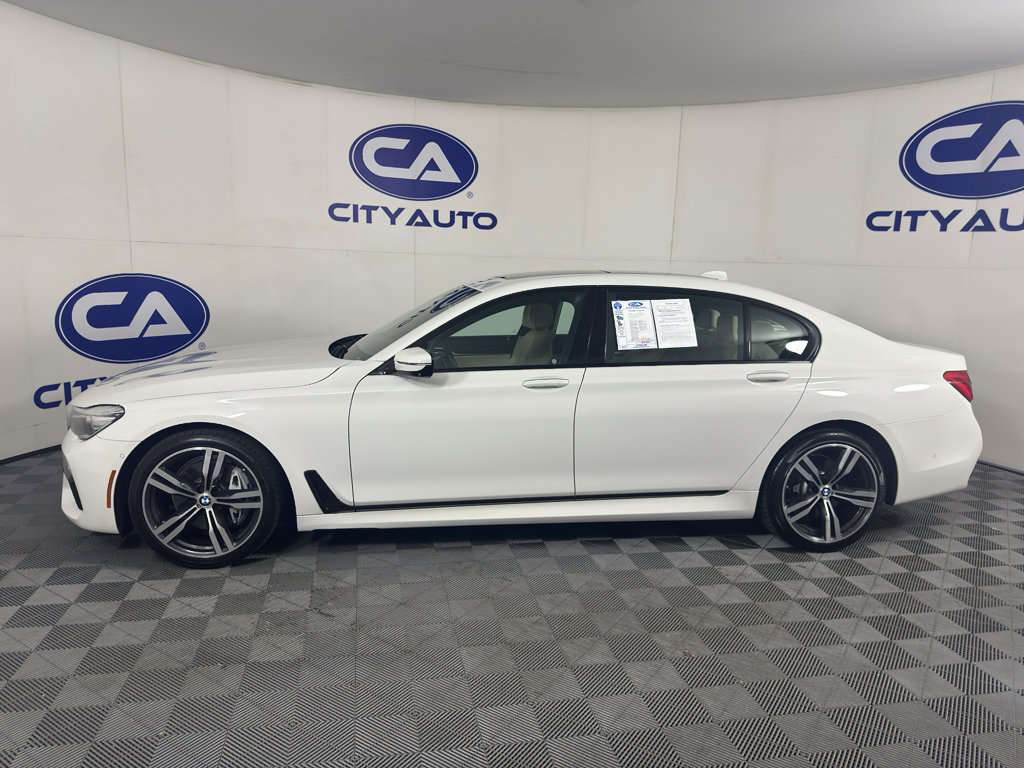 Used 2018 BMW 740i RWD image 6