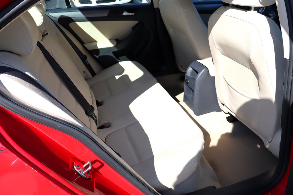 Used 2015 Volkswagen Jetta TDI SE FWD image 20