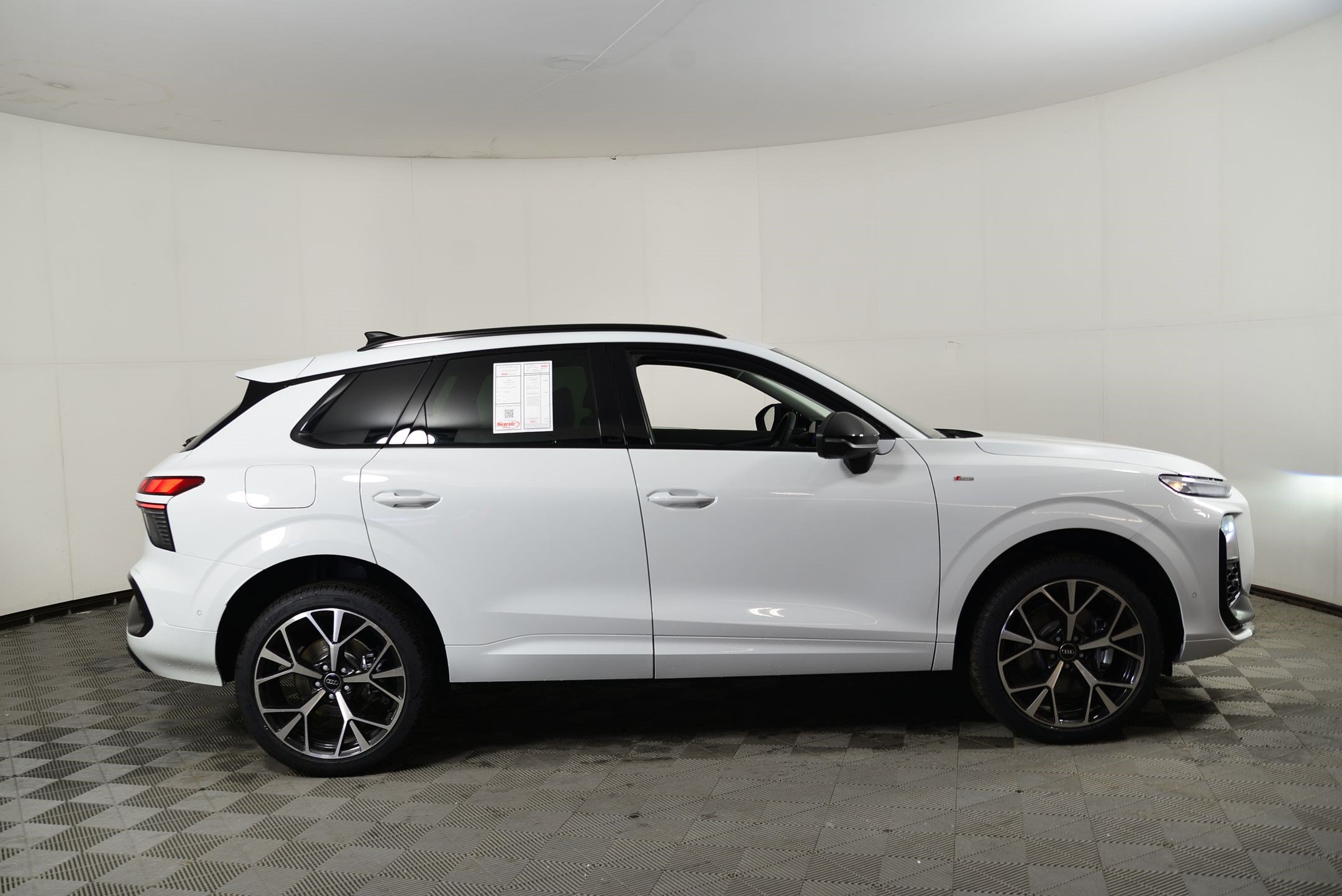 New 2026 Audi Q3 quattro 2.0T AWD/4WD image 7