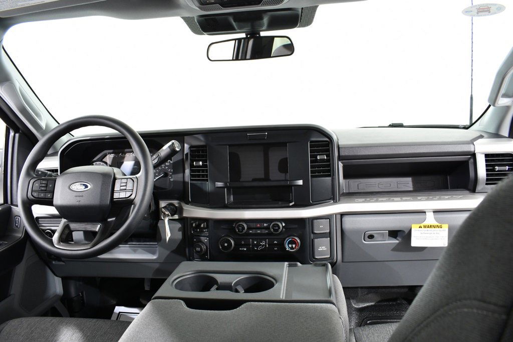 New 2026 Ford F250 XL w/ XL Chrome Package image 7