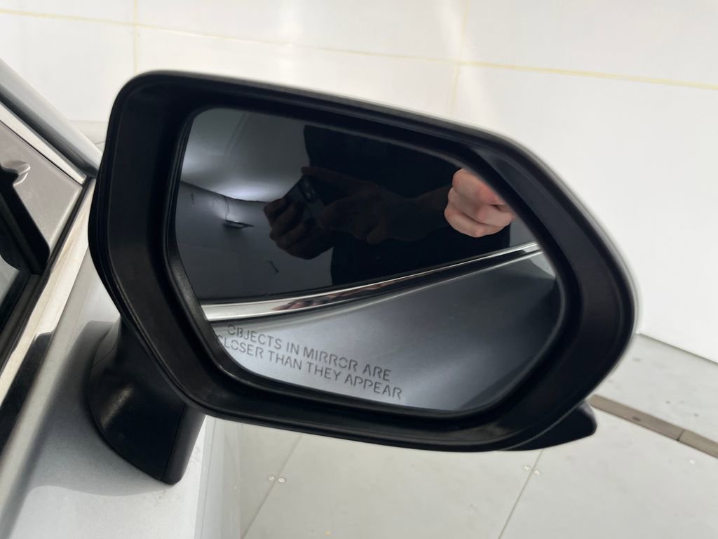 Used 2020 Toyota Camry SE FWD image 47