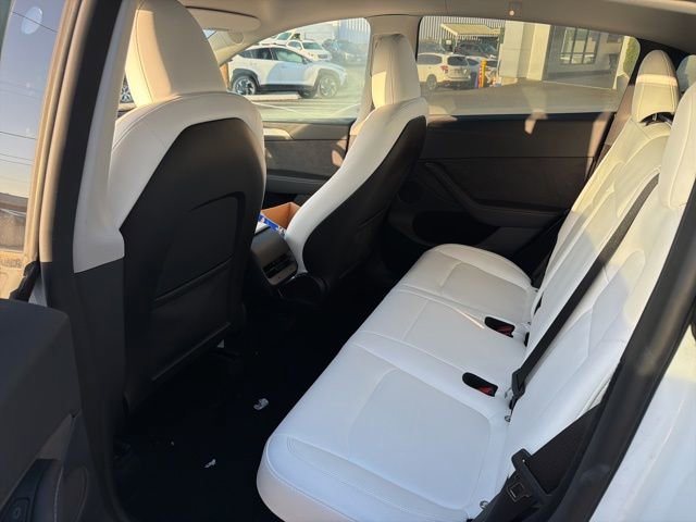 Used 2024 Tesla Model Y Long Range AWD/4WD image 5