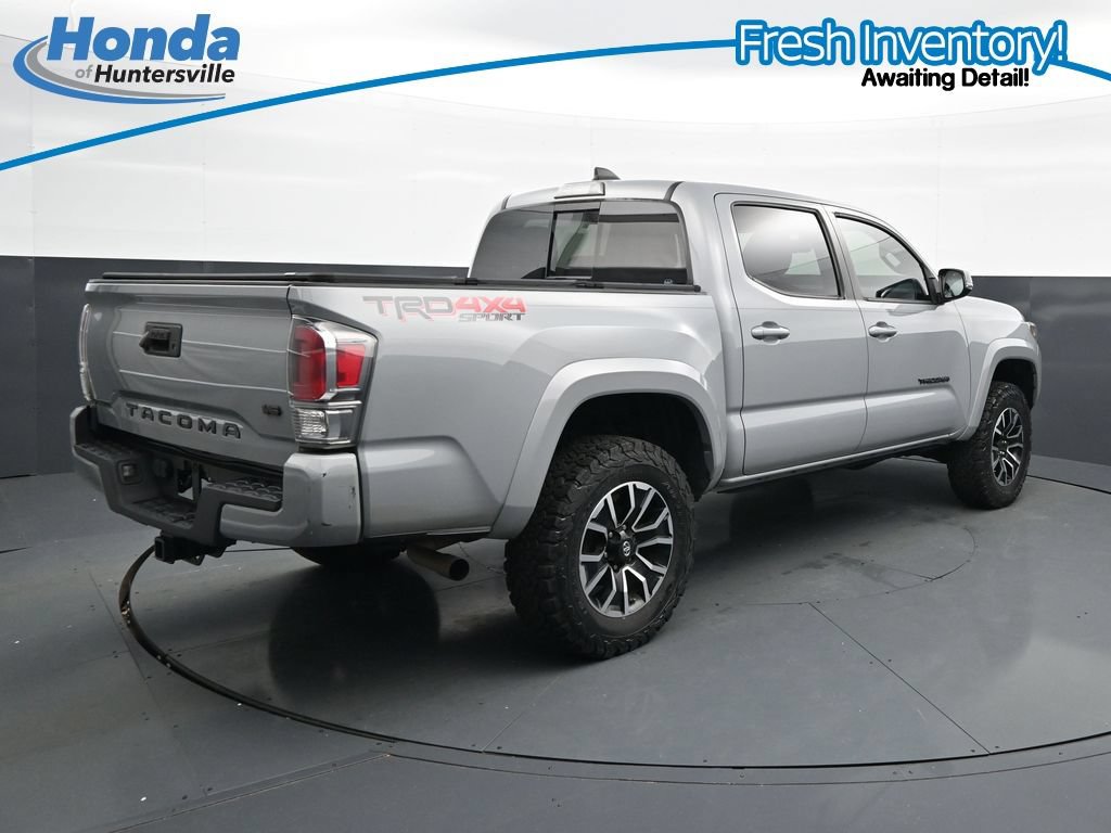 Used 2020 Toyota Tacoma TRD Sport AWD/4WD image 10