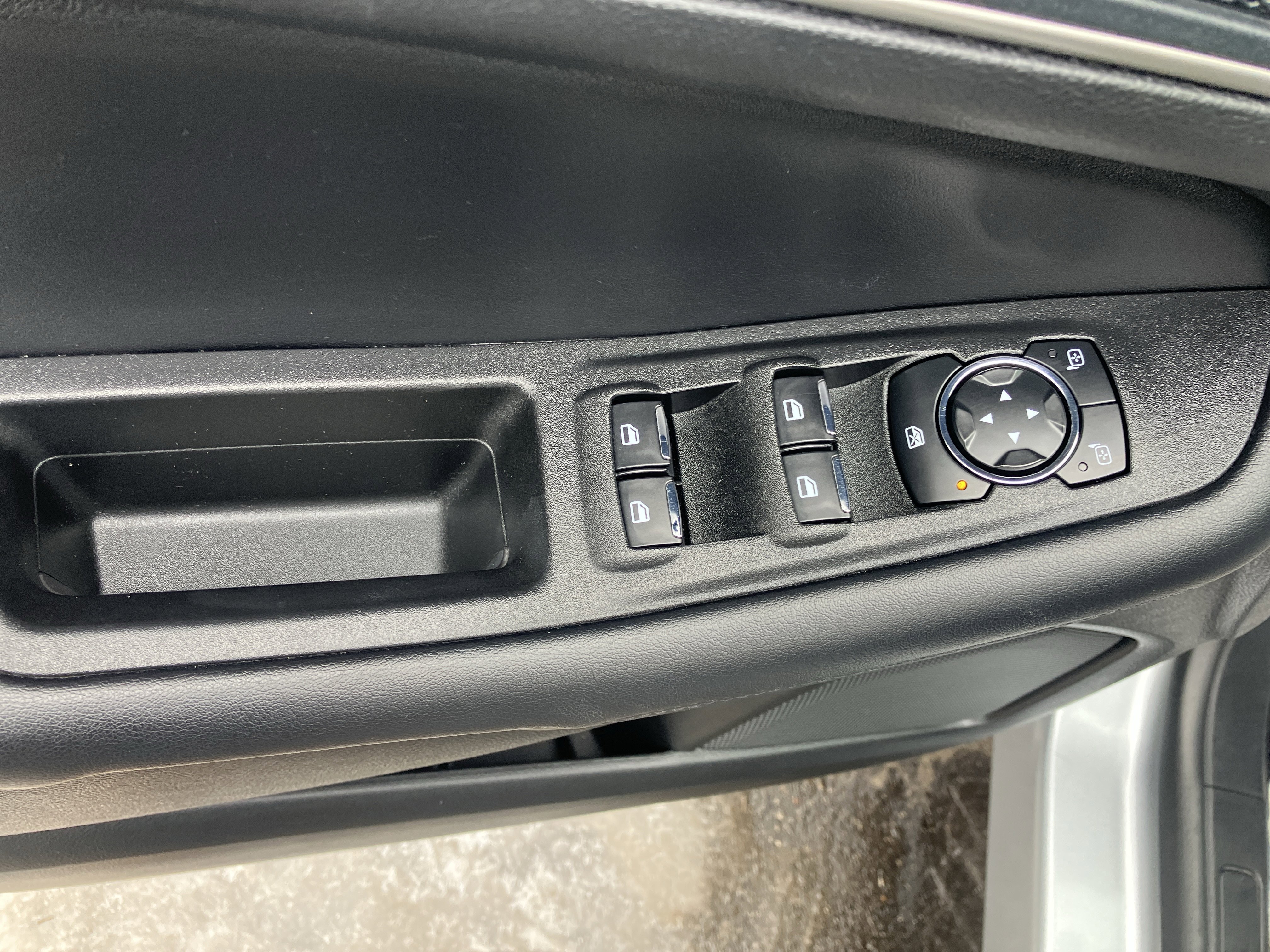 Certified 2024 Ford Edge SEL image 17