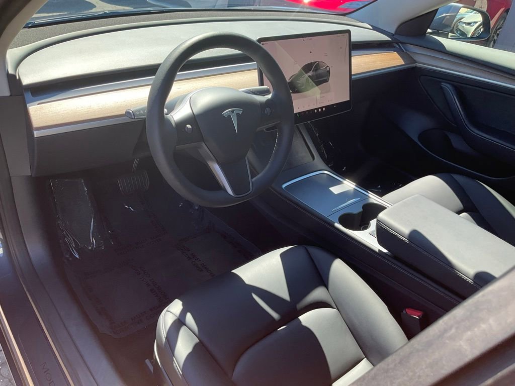Used 2023 Tesla Model 3 Standard Range image 6
