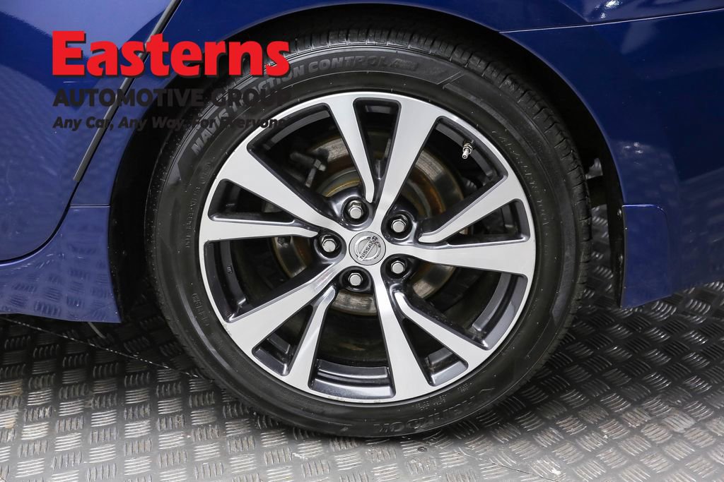 Used 2016 Nissan Maxima Platinum w/ Interior Lighting Package image 8