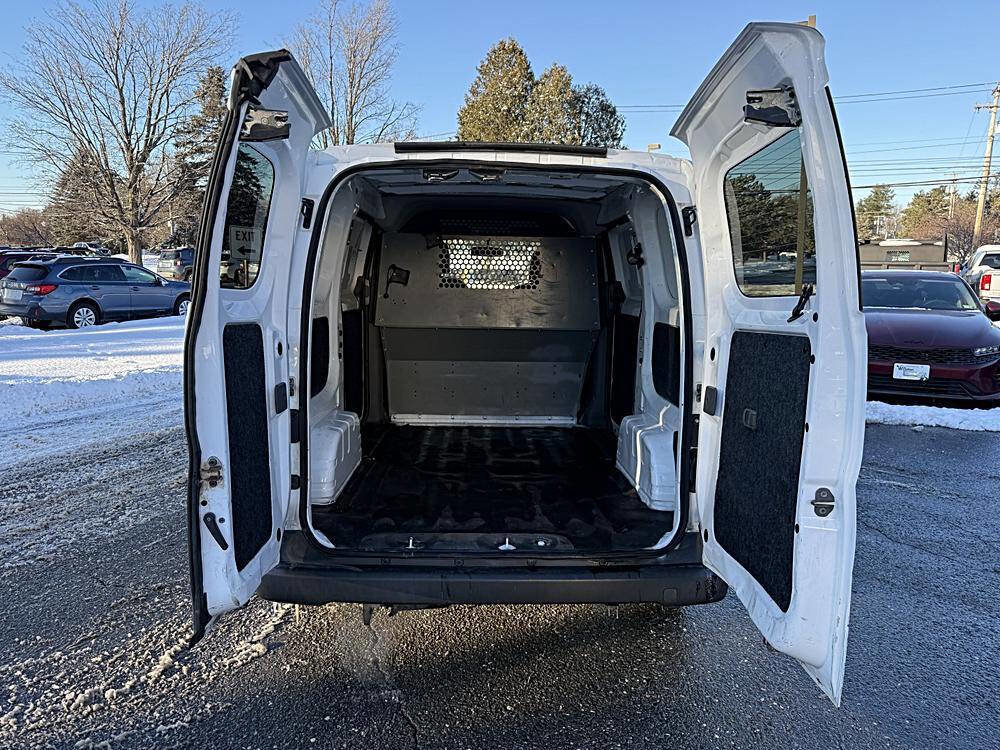 Used 2014 Nissan NV200 S w/ Back Door Glass Package image 5