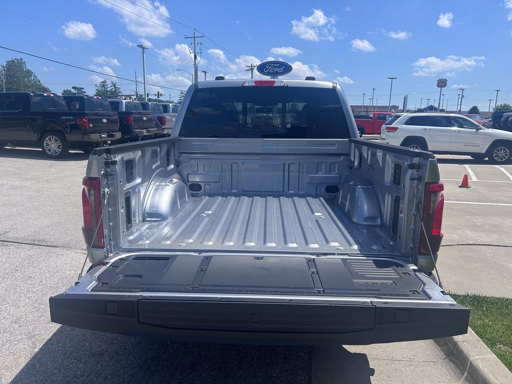 New 2026 Ford F150 XLT w/ Equipment Group 302A MID AWD/4WD image 16