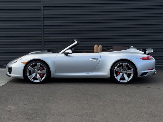 Certified 2018 Porsche 911 Carrera 4S image 2