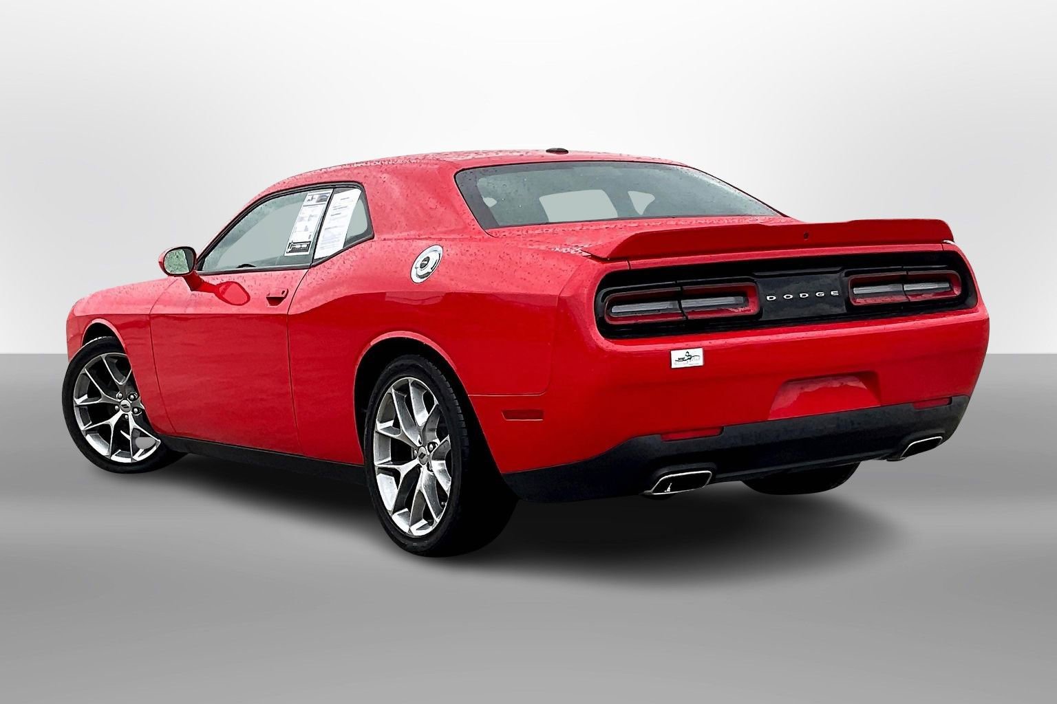 Used 2022 Dodge Challenger GT image 10