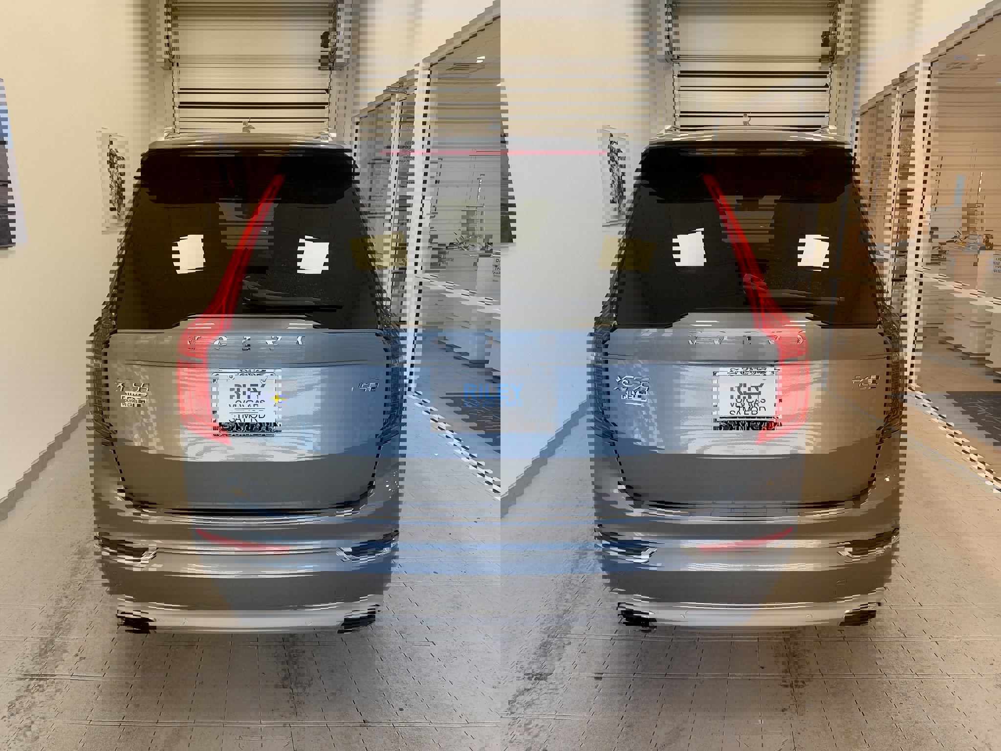 Used 2018 Volvo XC90 T6 Inscription w/ Convenience Package image 5