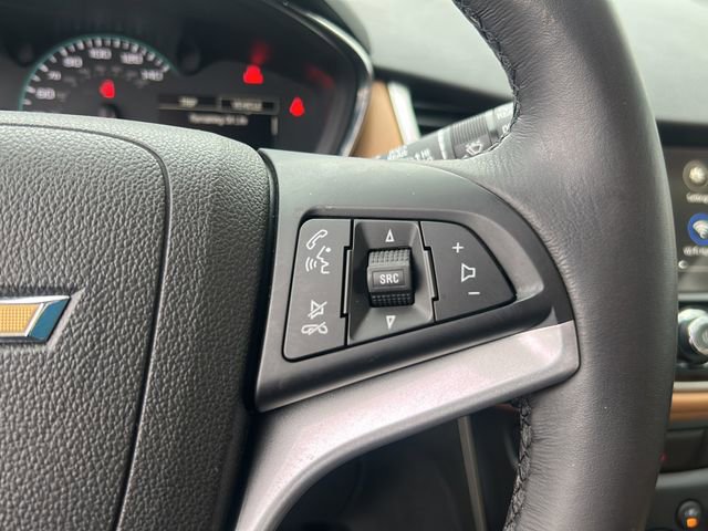 Used 2018 Chevrolet Trax LT w/ LT Convenience Package image 24