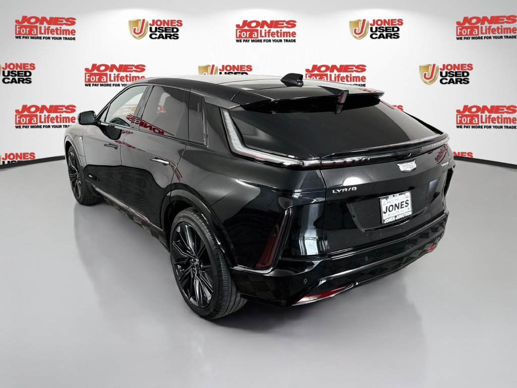 Used 2024 Cadillac Lyriq Sport AWD/4WD image 2