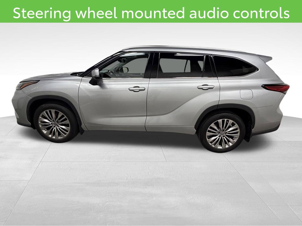 Used 2022 Toyota Highlander Platinum AWD/4WD image 8
