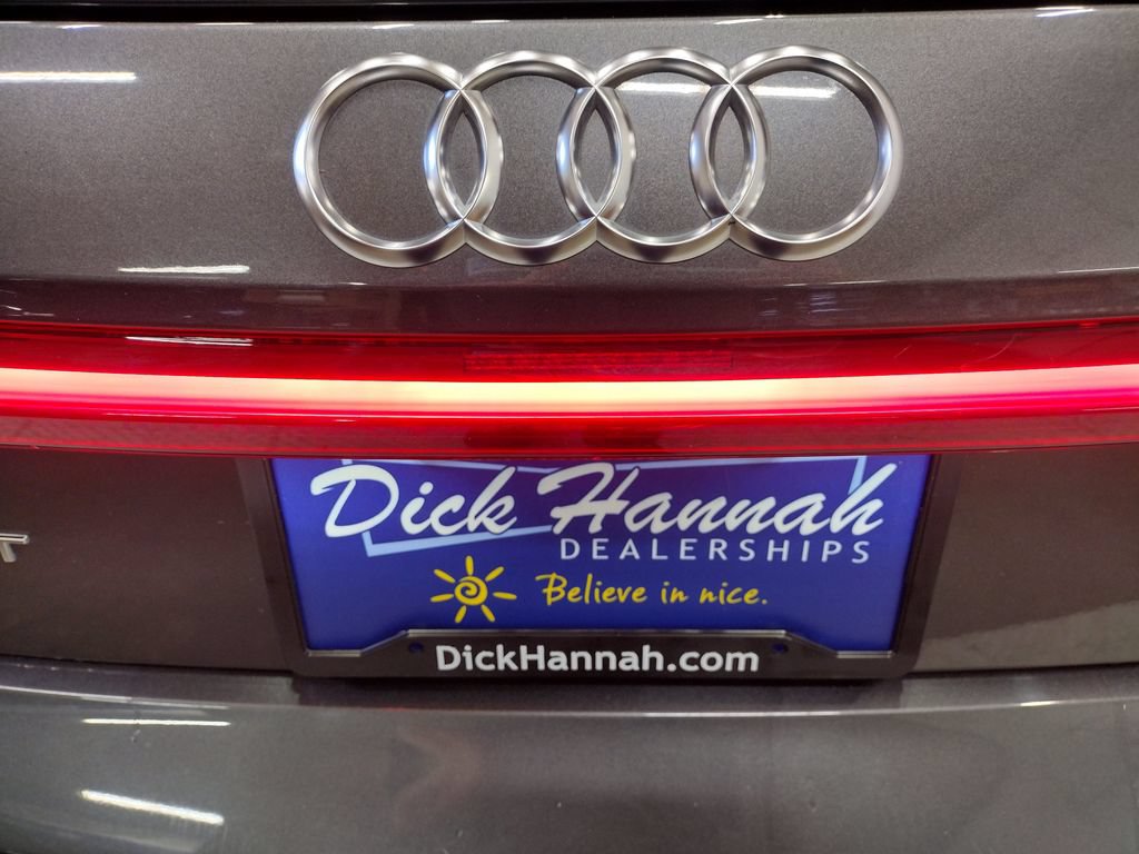 Used 2022 Audi e-tron GT Prestige w/ Prestige Package AWD/4WD image 9