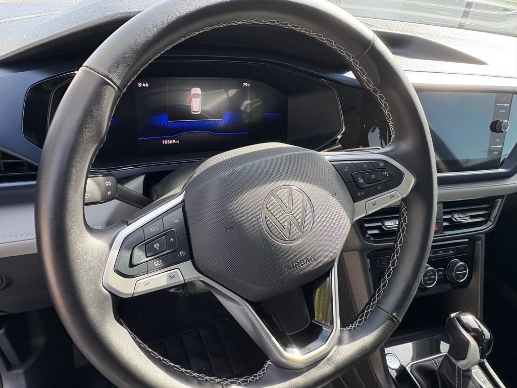 Used 2024 Volkswagen Taos SE AWD/4WD image 9