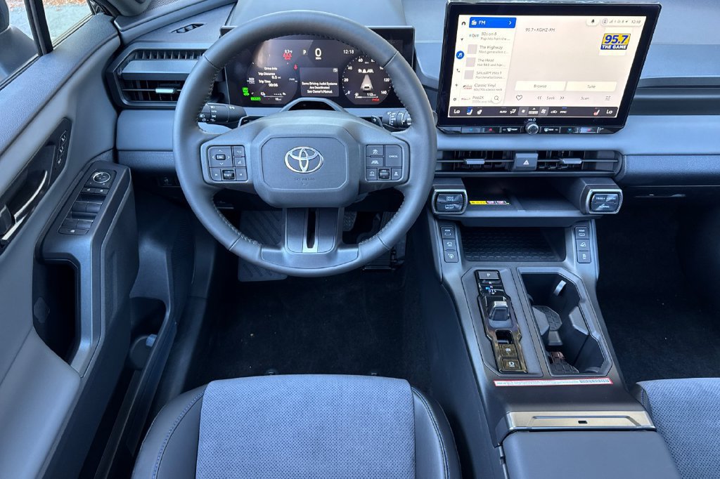 New 2026 Toyota RAV4 XSE w/ Panoramic Sun Roof Package AWD/4WD image 11