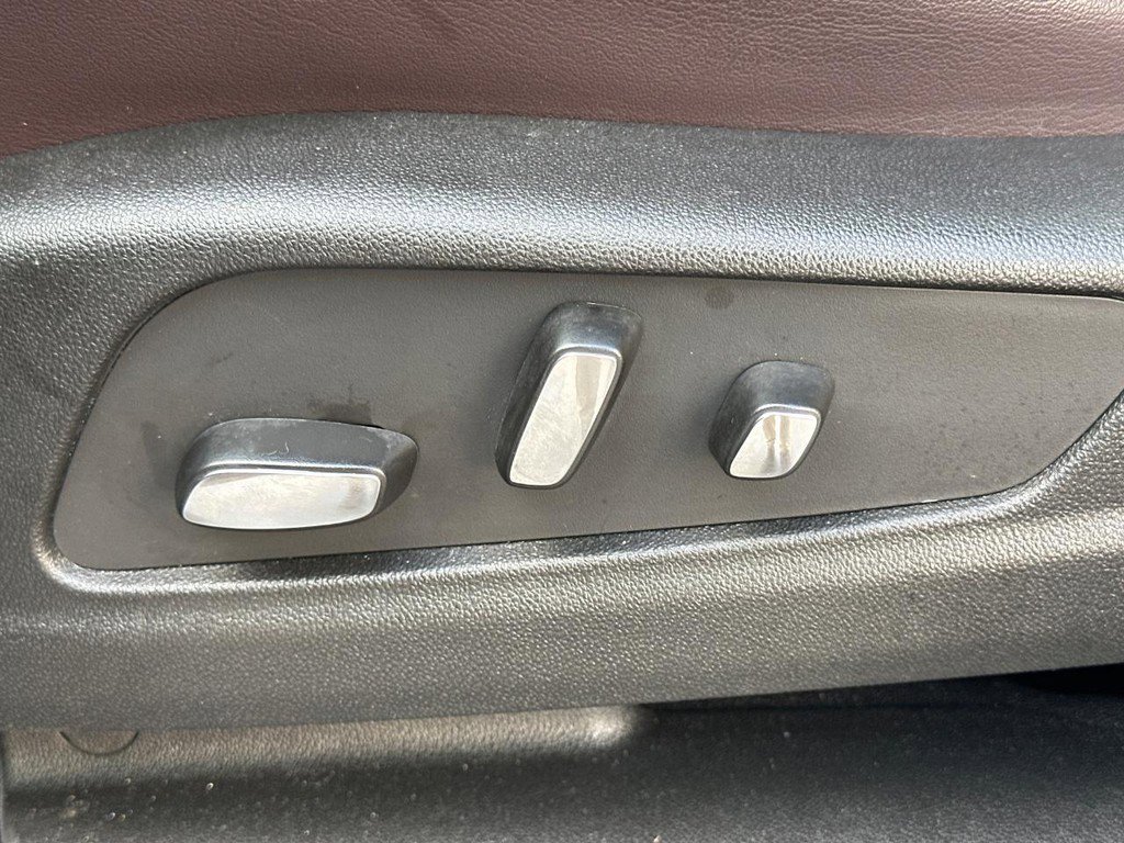 Certified 2024 Cadillac XT6 Premium Luxury w/ LPO, Floor Liner Package image 18