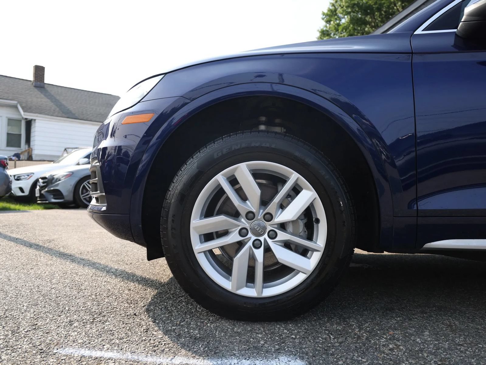 Used 2020 Audi Q5 2.0T Premium AWD/4WD image 11