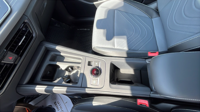 New 2026 Volkswagen Tiguan SE AWD/4WD image 17