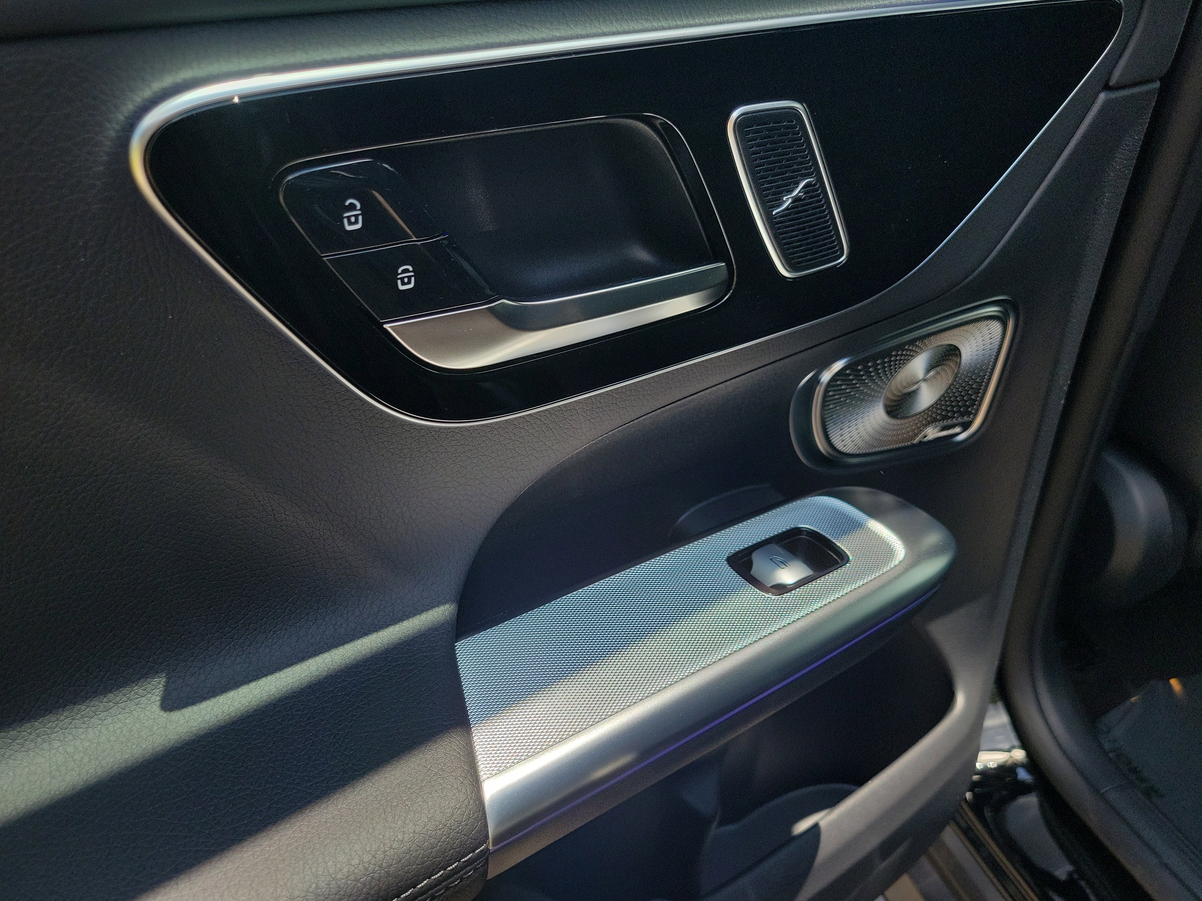 New 2026 Mercedes-Benz GLC 43 AMG 4MATIC image 12