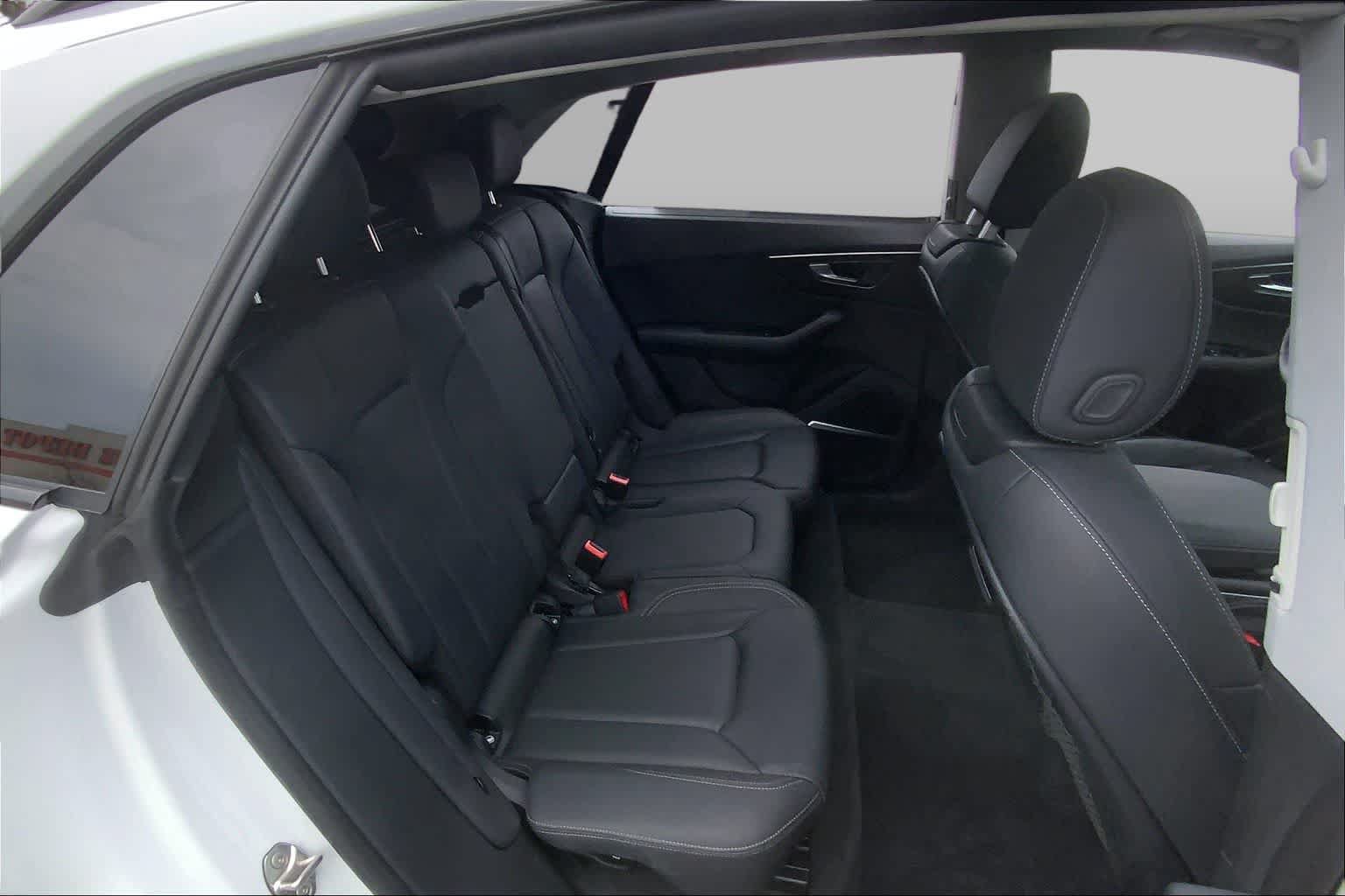 Used 2023 Audi Q8 Prestige w/ Prestige Package AWD/4WD image 19