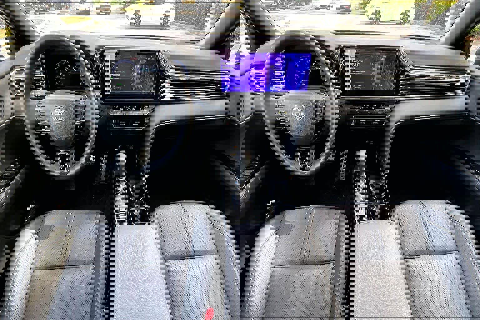 Used 2025 Toyota Camry XSE image 15