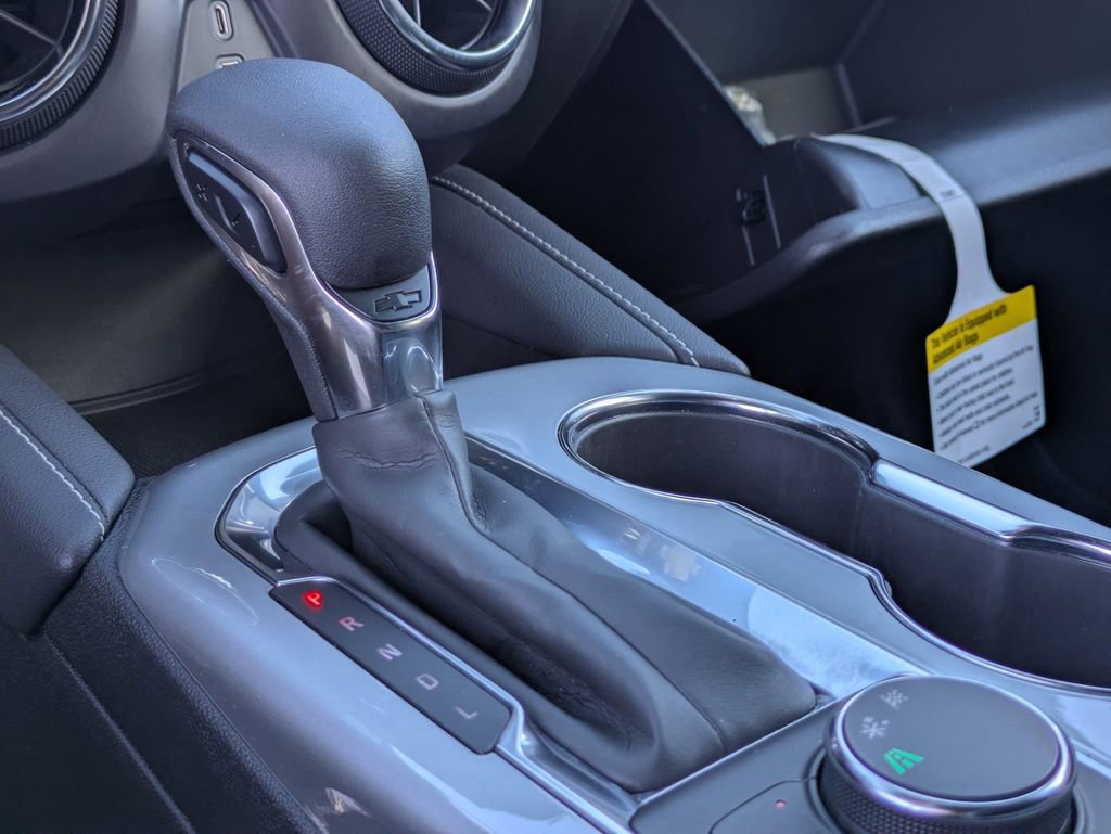 Used 2025 Chevrolet Blazer LT FWD image 21