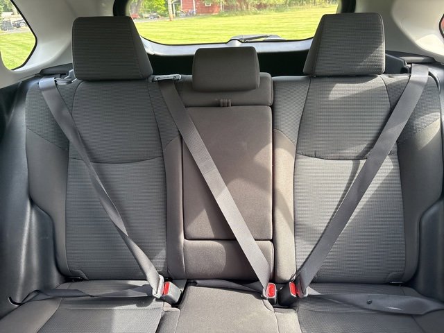 Used 2022 Toyota RAV4 LE image 12