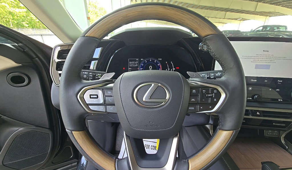 Used 2023 Lexus RX 350 Premium w/ Accessory Package AWD/4WD image 34