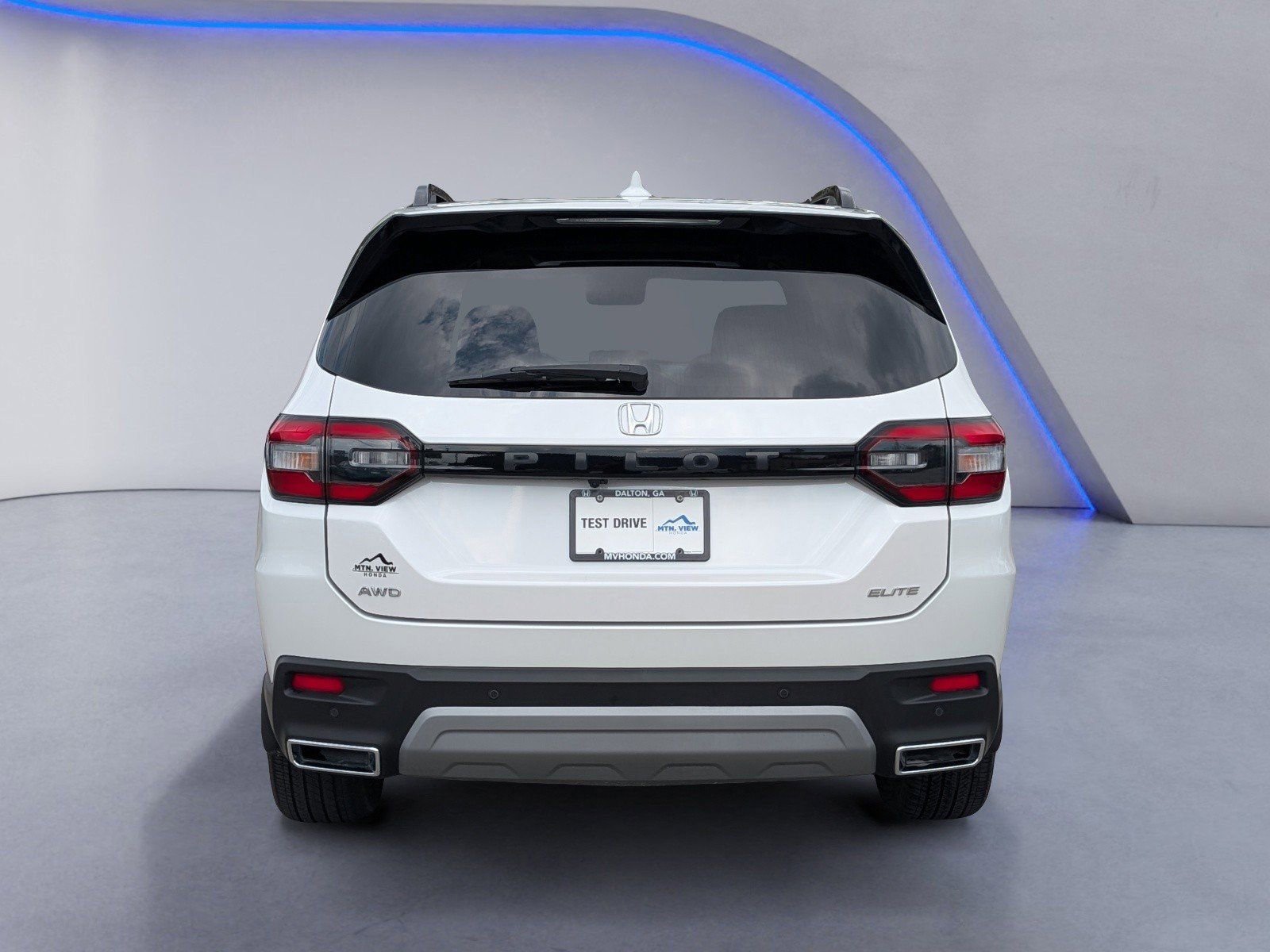 Used 2025 Honda Pilot Elite image 4