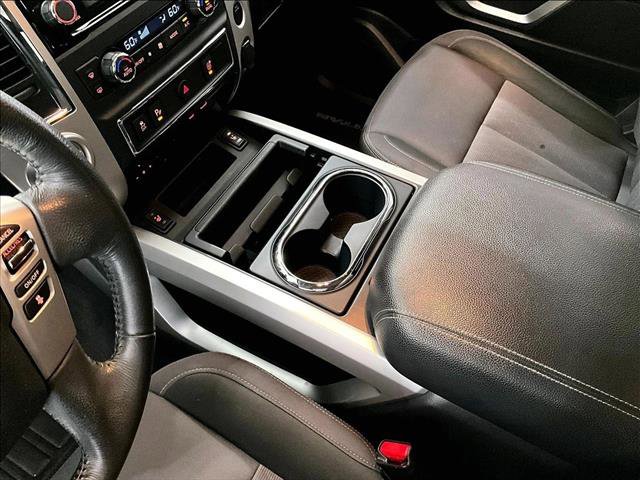 Used 2021 Nissan Titan SV w/ SV Convenience Package RWD image 15