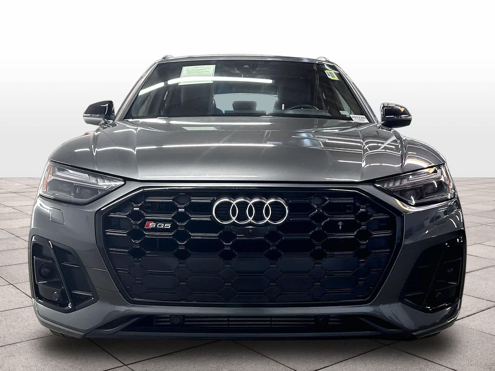 Used 2023 Audi SQ5 Prestige w/ Prestige Package AWD/4WD image 3