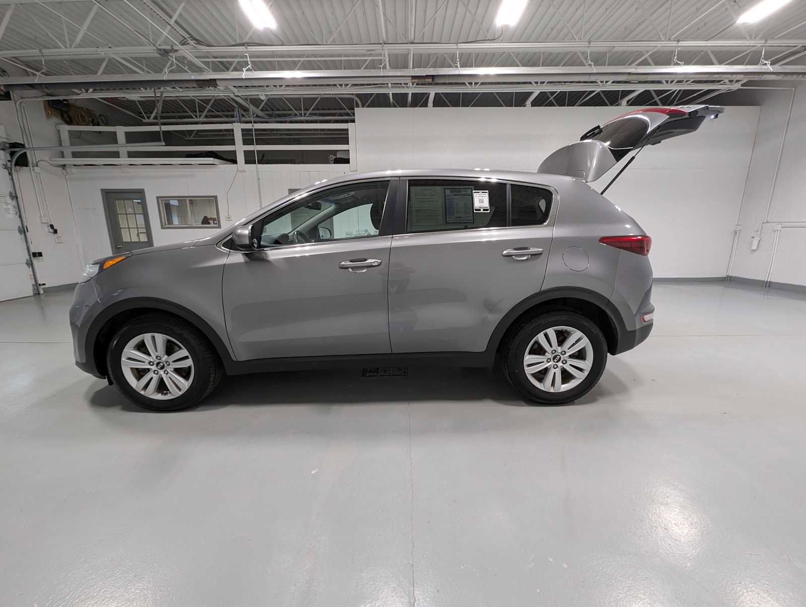 Used 2018 Kia Sportage LX FWD image 12