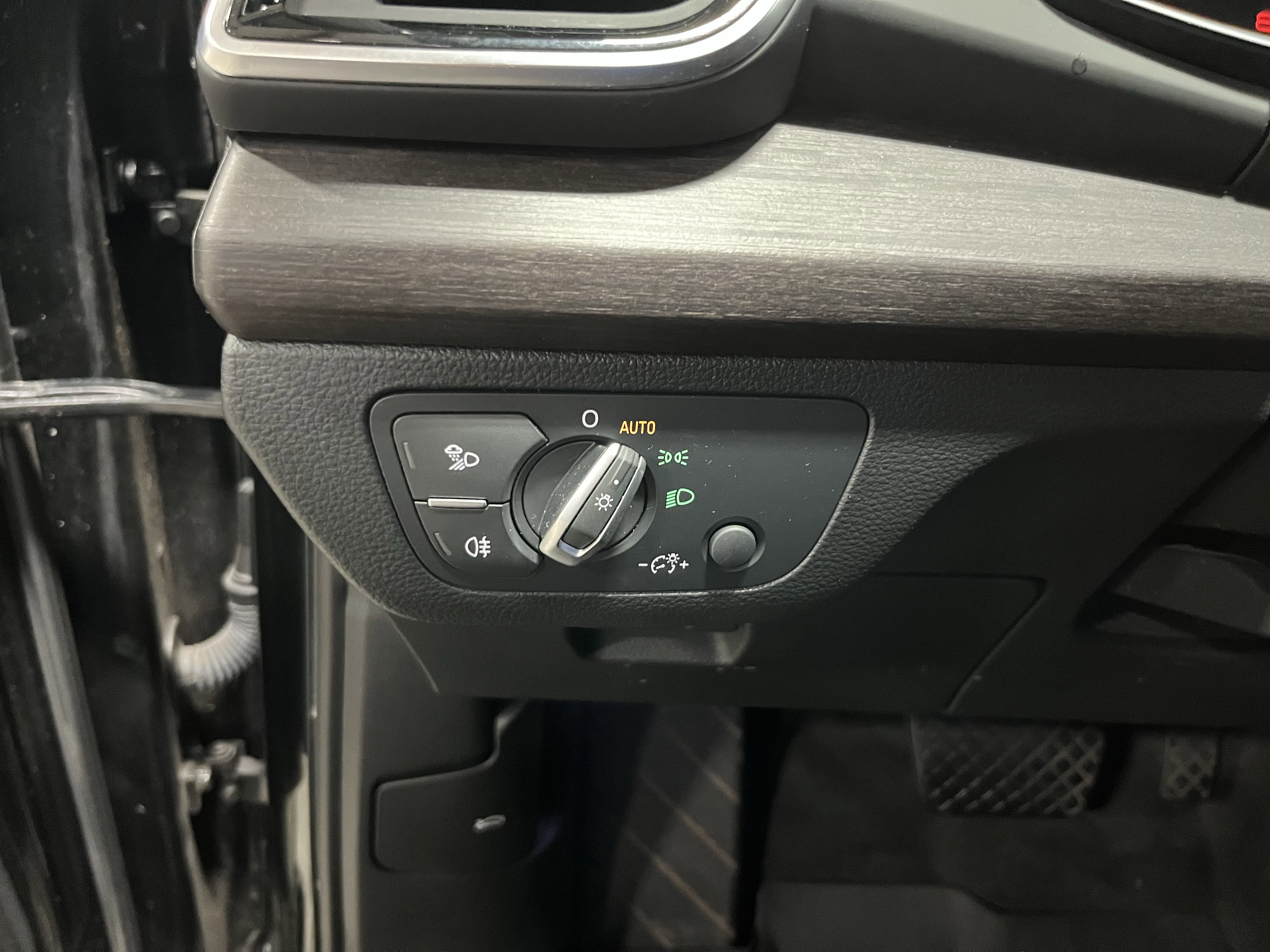 Used 2021 Audi Q5 2.0T Premium w/ Convenience Package image 19