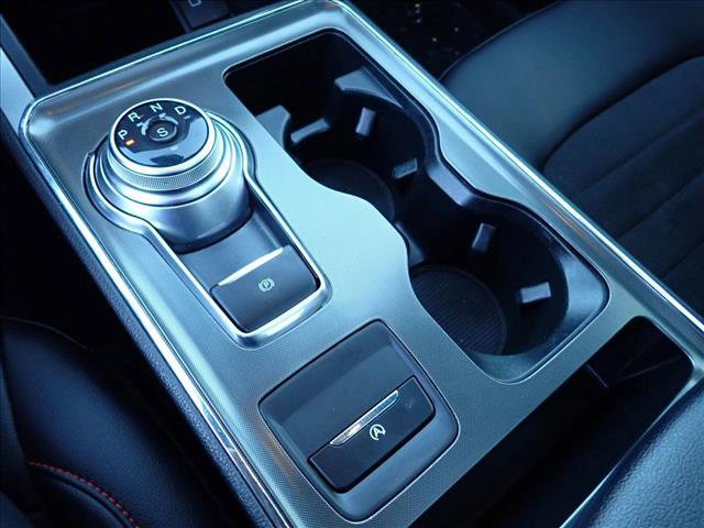 Used 2022 Ford Edge ST-Line image 19