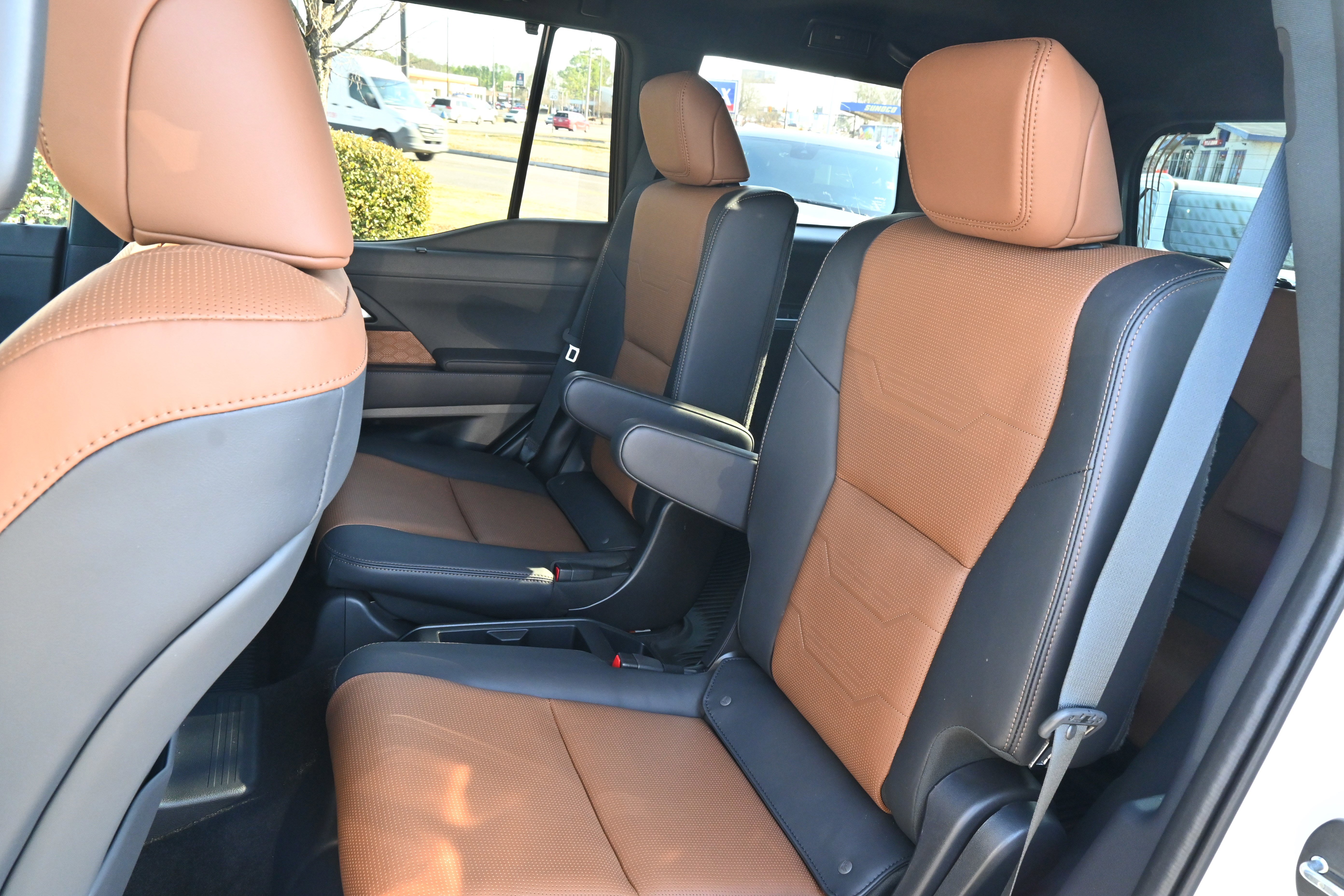 Used 2025 Lexus GX 550 GX 550 Luxury+ w/ Accessory Package (2T) image 11