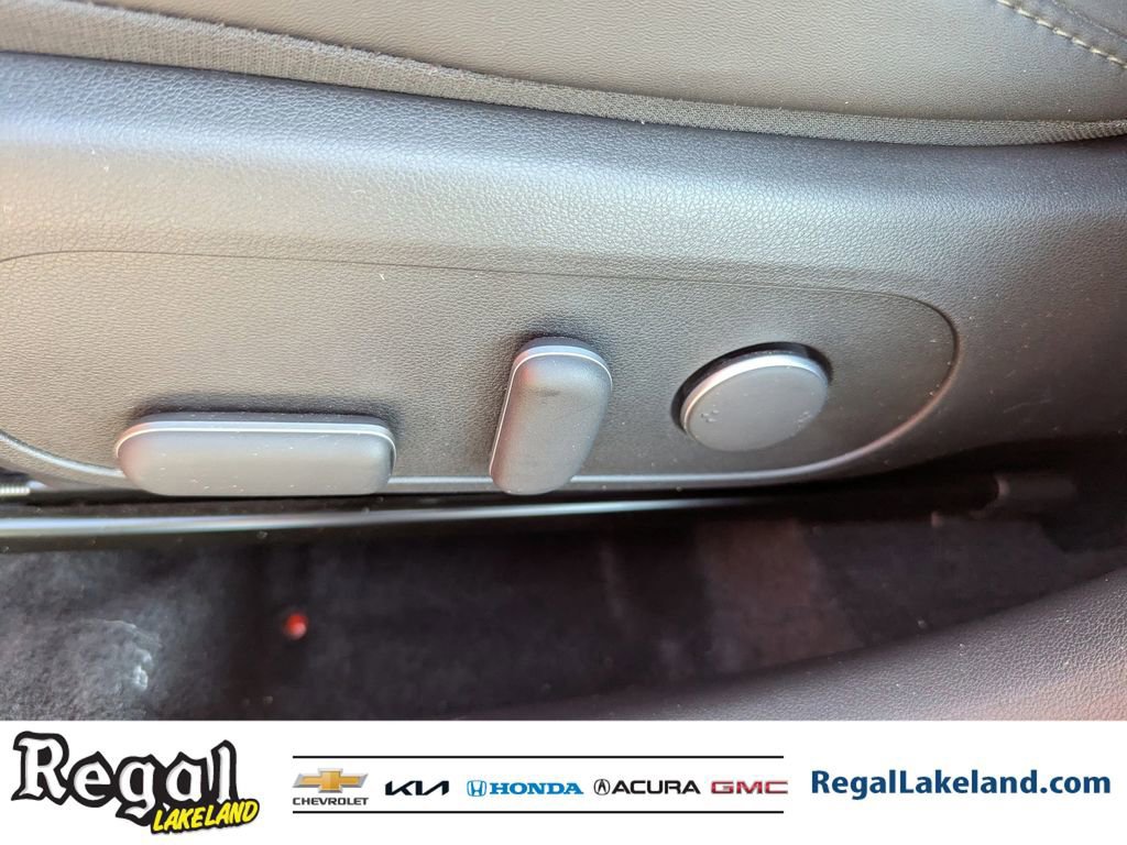 Used 2025 Hyundai Kona Limited image 18