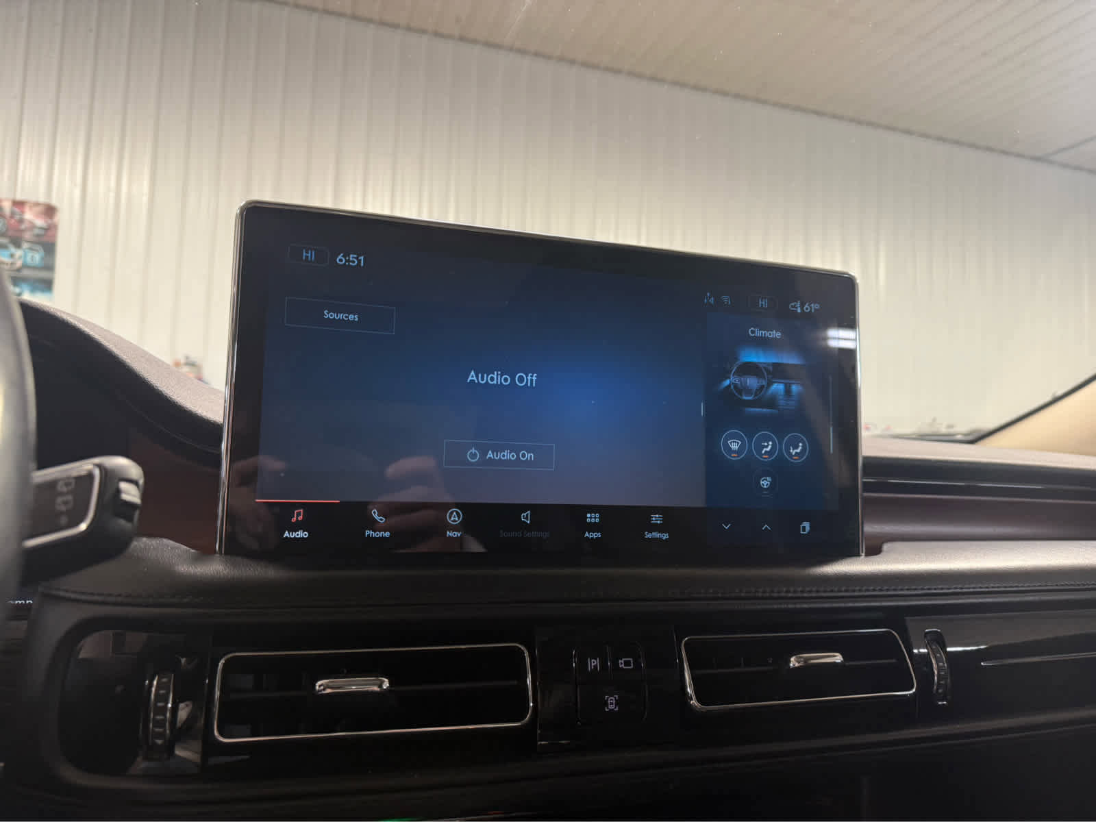 Used 2021 Lincoln Nautilus Reserve w/ Equipment Group 201A image 12