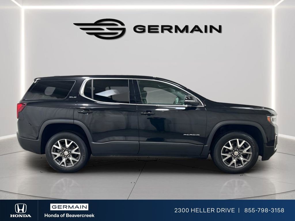 Used 2023 GMC Acadia SLE image 9